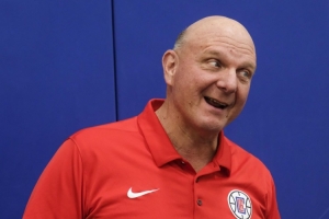 杨毅此前：NBA能对各队的财务状况进行严格监管 但CBA做不到