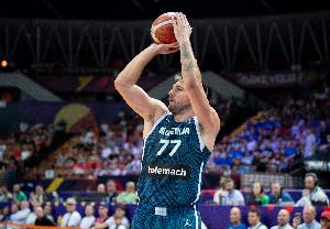 泰森-钱德勒谈东契奇：我叫他卢卡魔术师 总能做出前所未见的动作