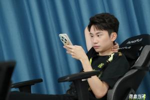 大B倒了！难以带队取胜 Doinb整个BO5仅打出7-16-28的战绩