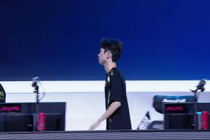 TES粉丝怒斥不敌NIP：上路是什么生物 奎桑提都不会玩了那就回家