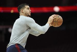 小波特：我向往世外桃源 买了块村地种植果树&庄稼要实现自给自足