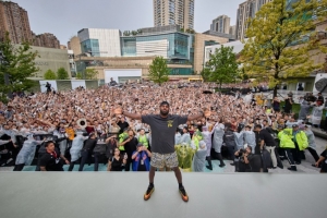 詹姆斯中国行微博热度总结：4.5亿话题阅读 20.5万讨论 38个热搜