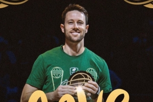 场均14.3分！马拉加球员卡利诺斯基当选本届洲际杯MVP！