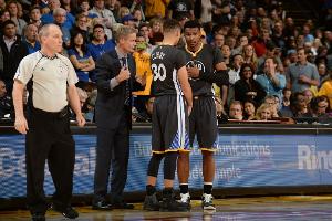 巴博萨谈加盟勇士：科尔打电话让我帮忙稳住球队 我劝他别裁追梦