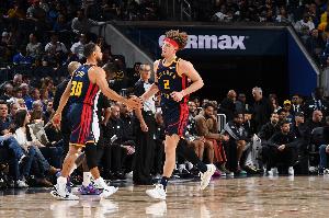 勇士下赛季可能的主力轮换 有6人身高都低于1米93