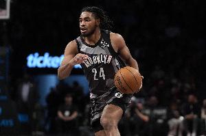 托马斯反驳记者说自己打球独：人们应该认真看比赛 而不是胡诌