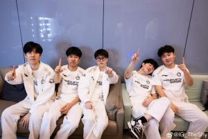 国外竞猜网站赔率更新，更看好TES击败iG晋级S15！