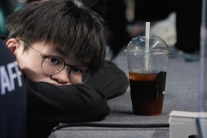 优势纳亚菲利上头遭翻盘 琪亚娜毫无熟练度 Xun四局战绩21-10-22