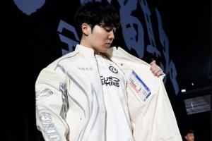 Kid转发Rookie赛后微博：“义进加油!希望你后面的比赛越打越好”