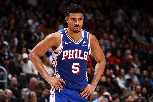 格莱姆斯去湖人？湖记：湖人没空间没筹码 先签后换极不可能发生