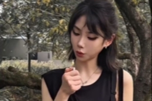 主持王诗蒙分享视频：吉隆坡的天气它是翻云又覆雨