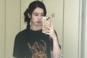 主持人张小薇晒照：遇见你喜欢的手办了吗