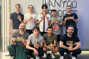 G2俱乐部发布中秋动态：为莲蓉蛋黄月饼打call