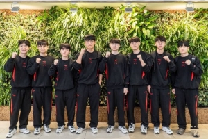 T1俱乐部官方发布动态：出发去中国啦