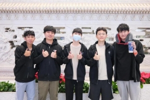 PSG官媒晒抵达照：成功到达北京 这次真的是最后一舞了