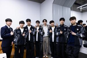 iG长文总结S15：不是每一次登攀都能抵达顶峰，2025我们不说再见！