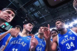 率队晋级四强！字母哥赛后激情训话：我们还什么都没赢呢