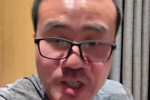 红温了！徐静雨直播再谈西贝事件：这辈子没有几次热血过，我就这次热血一把