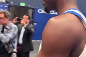 暗指经纪人！库里：我们想听库明加自己发声！